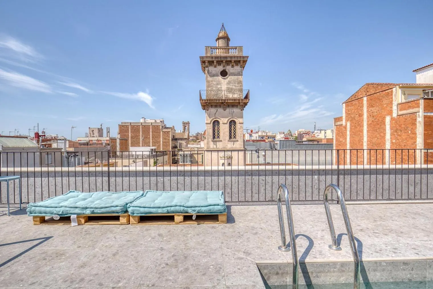 Blueground Vila De Gracia Pool Roof Bcn-56 Barcelona Spain