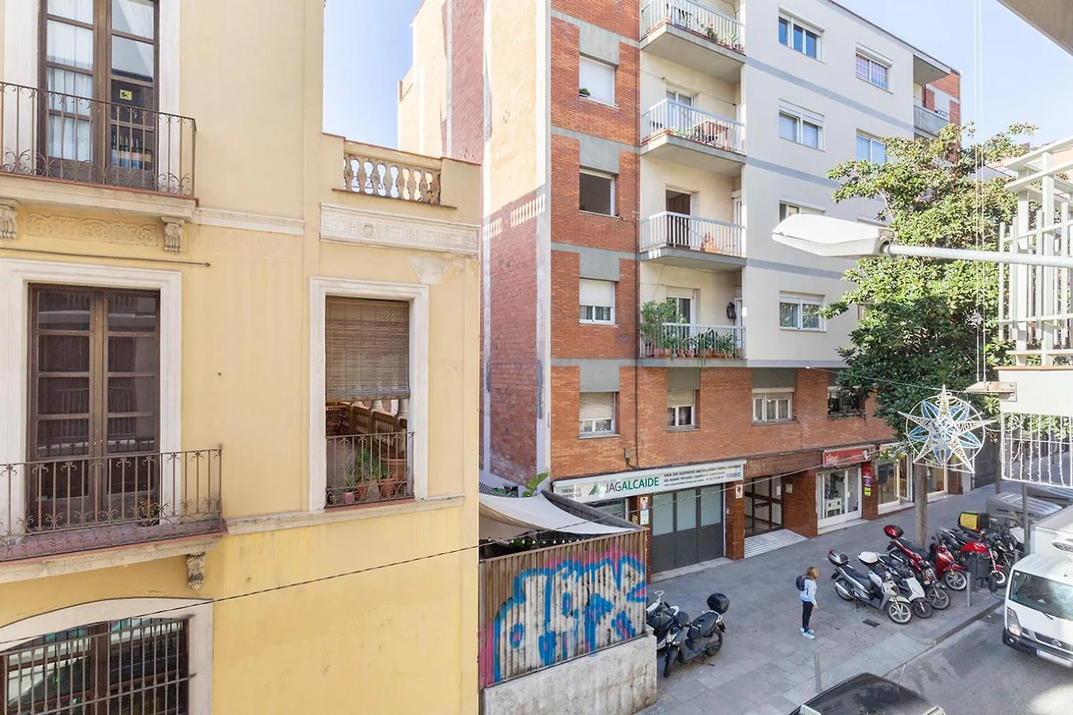 Apartment Blueground Vila De Gracia Pool Roof Bcn-56 Barcelona
